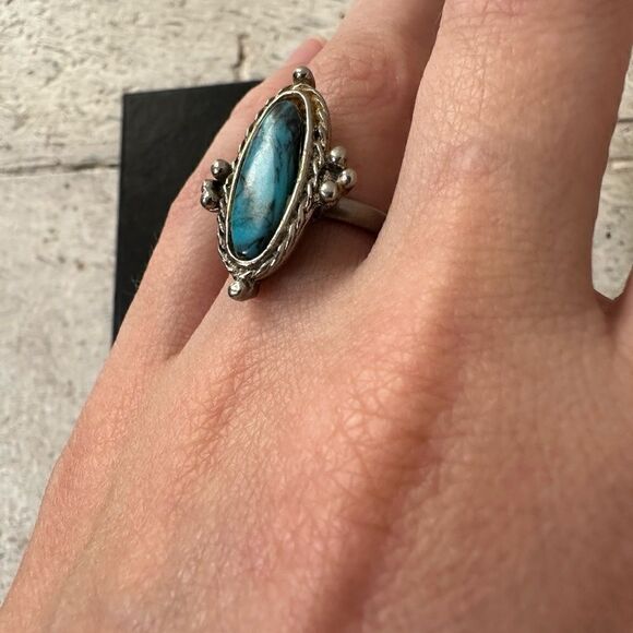 Vintage Faux Turquoise Adjustable Ring - Picture 5 of 5